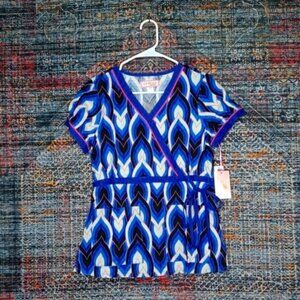 Kathy Peterson koi womens colorful Kathryn Dove geometric vneck scrub top XS NWT